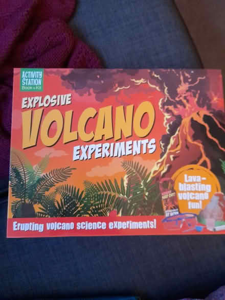 Photo of free Kids volcano experiment set (Knaphill) #1