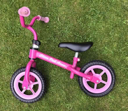 Photo of free Pink toddlers balance bike (Hermitage RG18) #1
