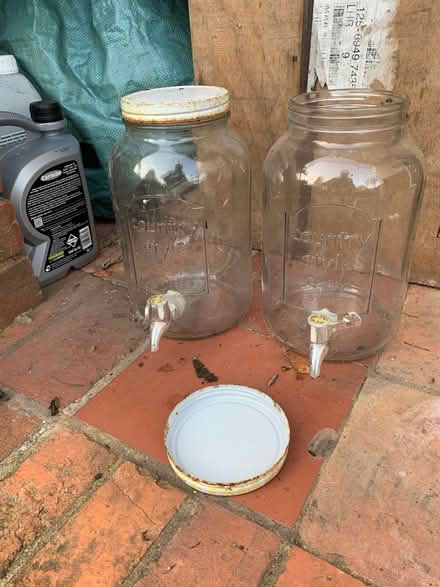 Photo of free Drinks dispensers - glass (Newbury, Berkshire RG14) #1