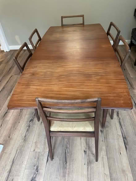 Photo of free Mid Century Dining Table and Chairs (Coulsdon, CR5) #3