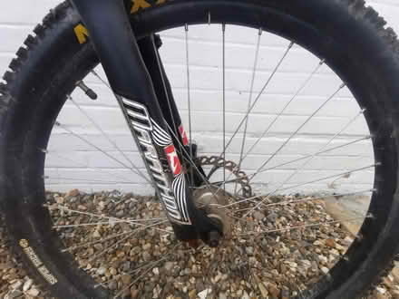 Photo of free Men's Giant Trance 4 Bicycle (ME8) #4