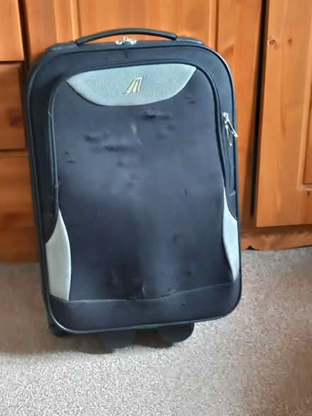 Photo of free Weekend case (OX4 Temple Cowley) #1