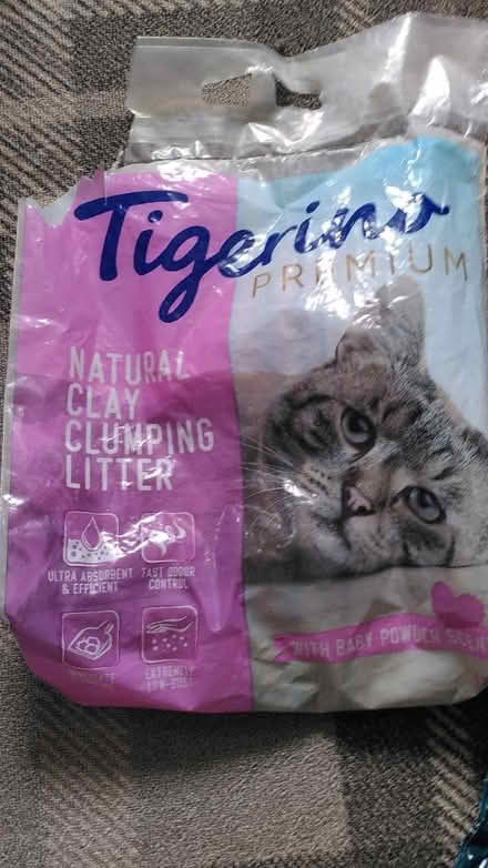 Photo of free Cat litter (Tooting, SW17) #4