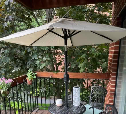 Photo of free Patio umbrella (Yonkers/ Bronxville) #2