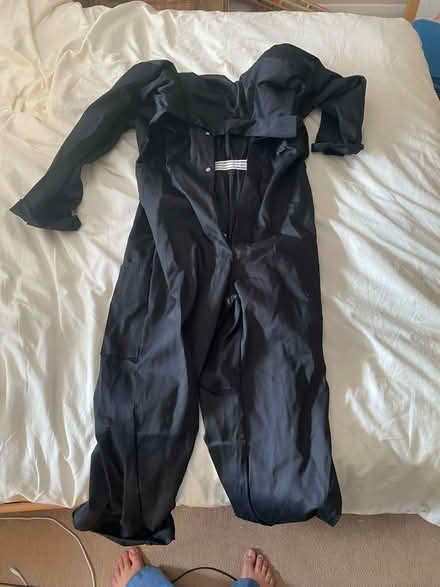 Photo of free Black overall (En5 3da) #1