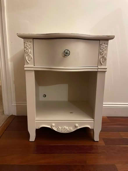 Photo of free White night stand (The villages) #1