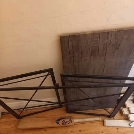 Photo of free Desk (Streatham SW16) #2