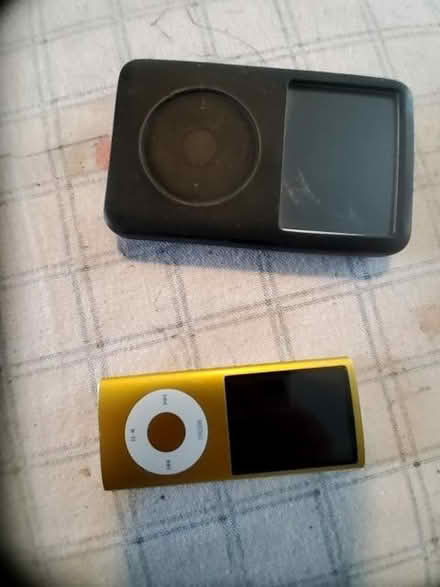 Photo of free 2 iPod (Knowle BS4) #1