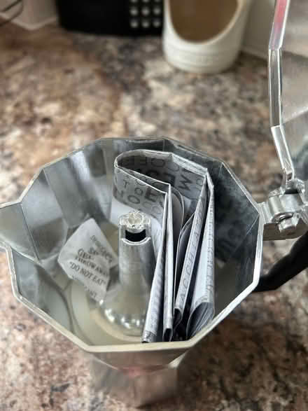 Photo of free Coffee percolator (Hastings. Broom grove TN34) #2