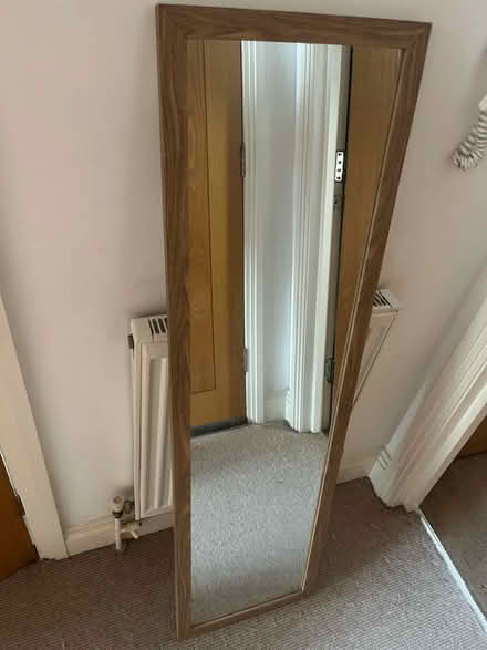 Photo of free Mirror - full length (SE1) #1