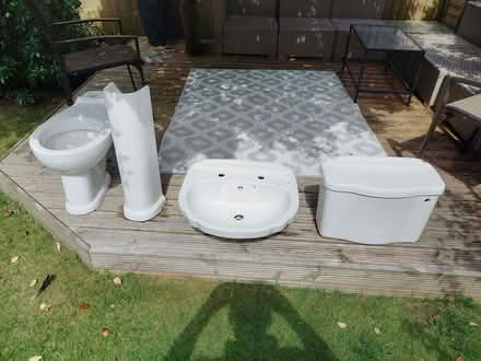 Photo of free Bathroom suite: sink and toilet (Dunchurch CV22) #1