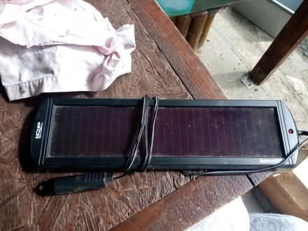 Photo of free Solar panel trickle charger (LU1) #1
