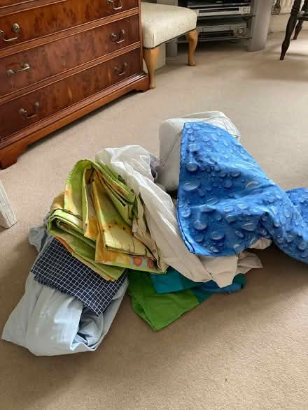 Photo of free Single bedding items (TW9 (Kew)) #1