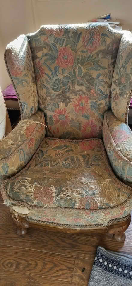 Photo of free 2 x Queen Anne Style armchairs (Warlingham CR6) #2