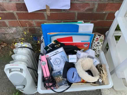 Photo of free Household bits and pieces (M20) #2