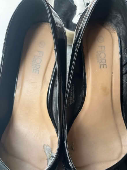 Photo of free For repair - 6 x ladies shoes (HA8 / Edgware) #2