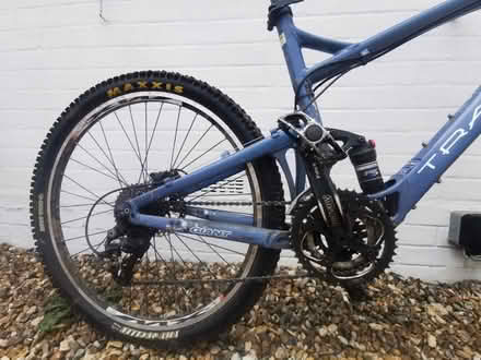 Photo of free Men's Giant Trance 4 Bicycle (ME8) #2