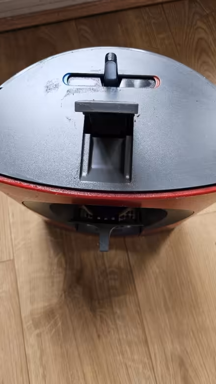 Photo of free Nescafé Dolce Gusto Krups Machine (N3 2HY) #2