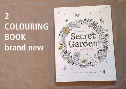 Photo of free books and chess set (Ottawa -Hunt Club) #4