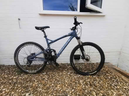Photo of free Men's Giant Trance 4 Bicycle (ME8) #1