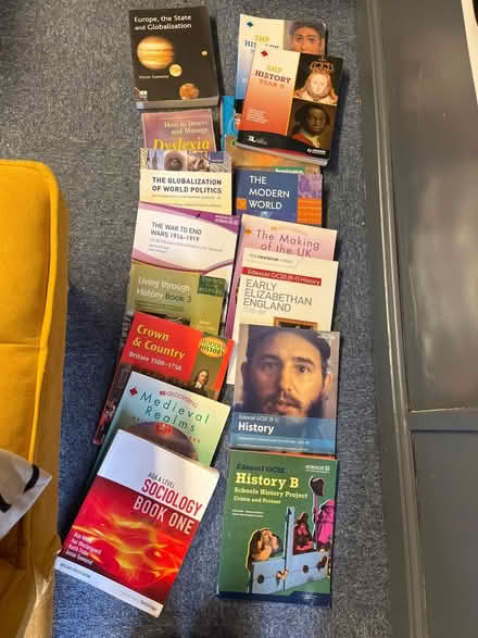 Photo of free History books (Erith DA8 Bexley) #1