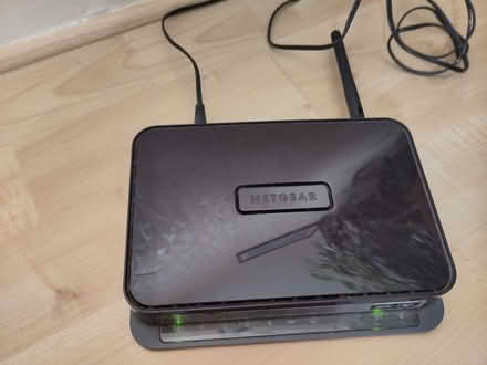 Photo of free Wireless router (Selsdon CR2) #1