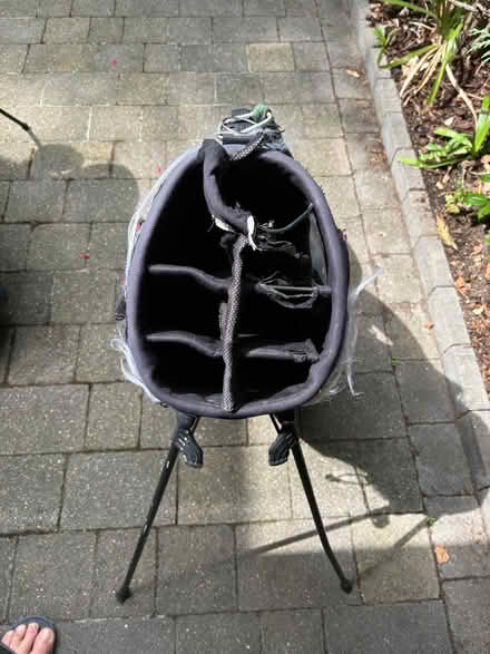 Photo of free Golf bag (Walton-on-Thames KT12) #1