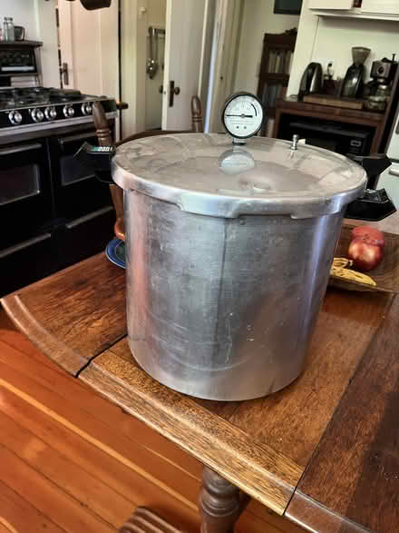 Photo of free large pressure cooker for canning (North Berkeley hills) #1