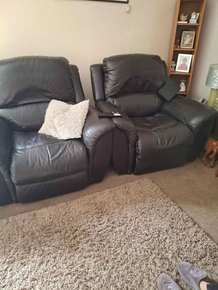 Photo of free Leather Electric Recliner Chairs (Lu6 1hw) #1