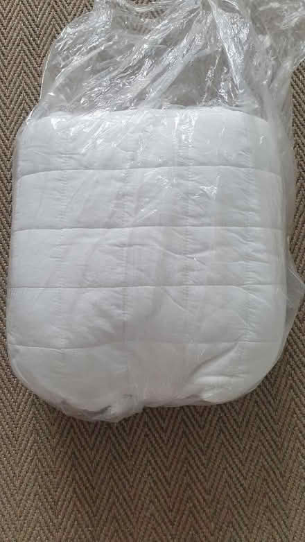 Photo of free Double bed mattress protector (E8 London Fields) #1