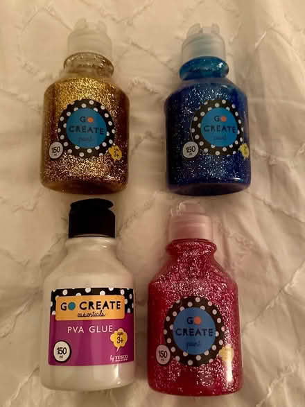 Photo of free PVA Glue and Glitter Paint Set (Rotherham, S60) #1