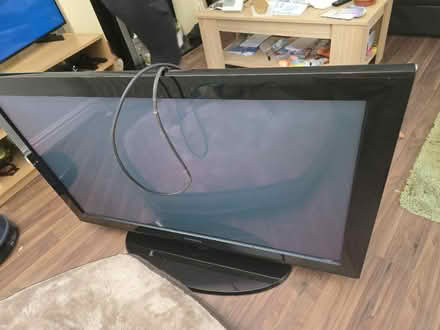 Photo of free TV Samsung 42" (S12) #1