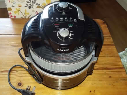 Photo of free Air fryer (Ellesmere SY12) #1