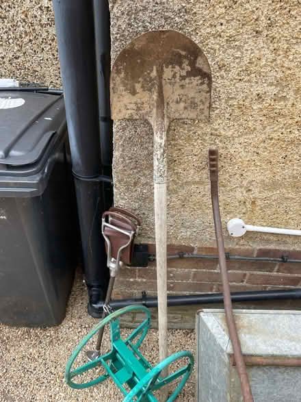 Photo of free Shovel (Radley Road OX14) #1