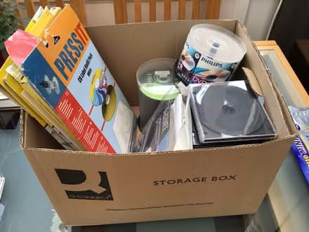 Photo of free Rewritable DVDs and Labels (Chessington KT9) #1