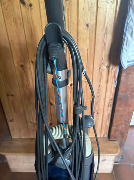 Photo of free Vacuum Cleaner (Oving HP22) #2
