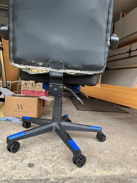 Photo of free Gaming Chair (Enfield EN2) #2