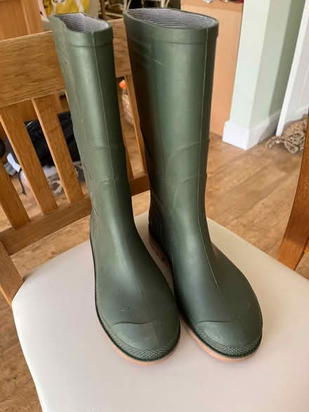 Photo of free Size 4 Wellie Boots (CB3) #1