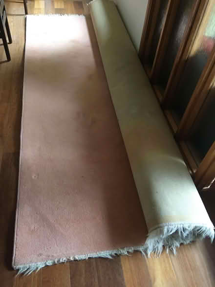 Photo of free salmon pink carpet/rug approx 9Ft square 100% wool (Bridge of Allan FK9) #1