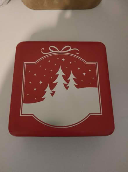 Photo of free Empty metal tin (SG6) #1