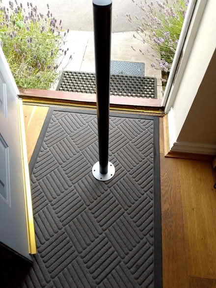 Photo of free One Ikea desk leg,new,no screws (Butts hill area BA11) #1