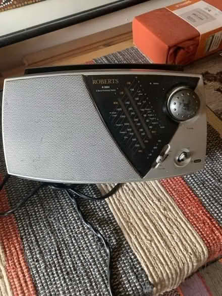 Photo of free Radio (Battersea SW11) #1