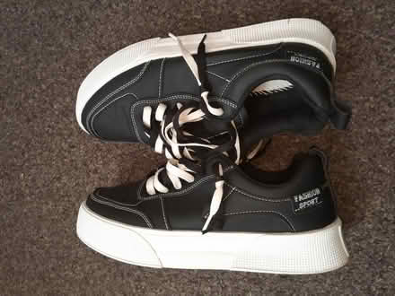 Photo of free Men sneakers (OL8) #1