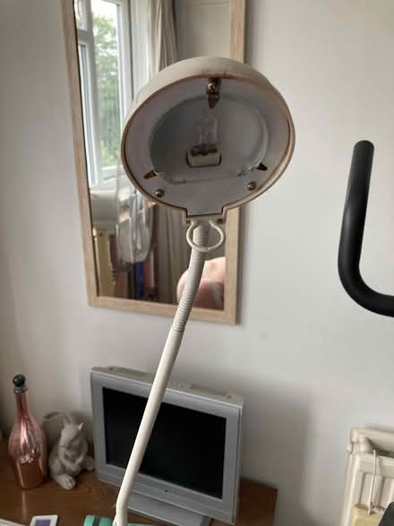Photo of free Reading lamp (TW9 (Kew)) #2