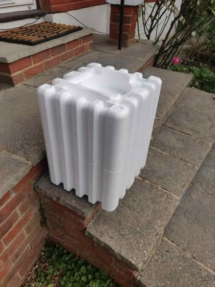 Photo of free Sturdy styrofoam box (Winchmore Hill N21) #3