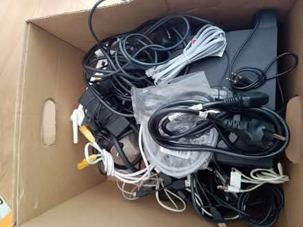 Photo of free Misc electrical (WD24 Watford) #1