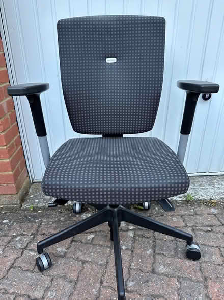 Photo of free Office chair - gas lift not working (Hurstpierpoint BN6) #1