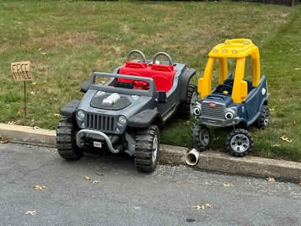 Photo of free CURB: Power Wheels and Lik Tykes (19038 Erdenheim, Larrimore Ln) #1
