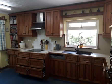 Photo of free Fitted Kitchen (Hele TQ13) #2