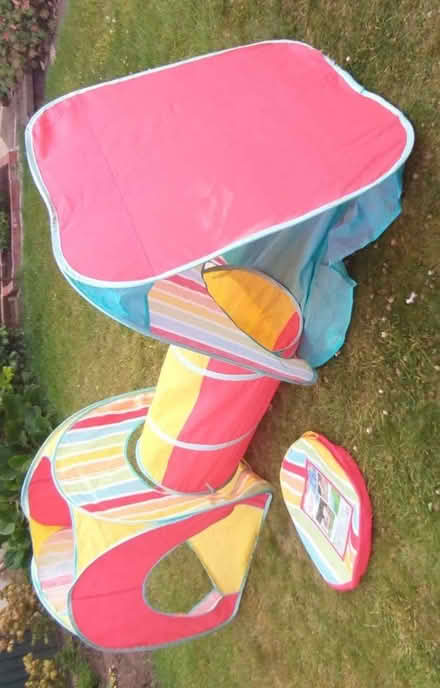 Photo of free Child Outdoor Play pop up tunnel and tent (Allesley Park CV5) #2